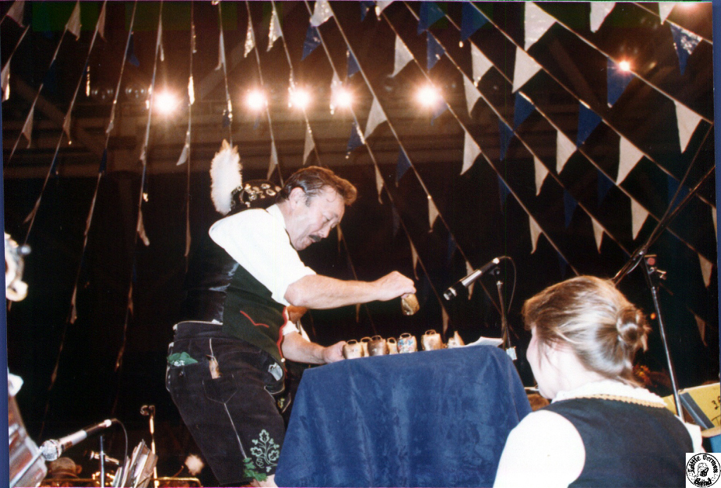 1981 10 10 34 Oktoberfest @ Civic Center.jpg